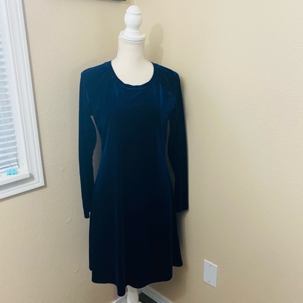 Moda Intl blue velvet long sleeve midi dress, Sz. M